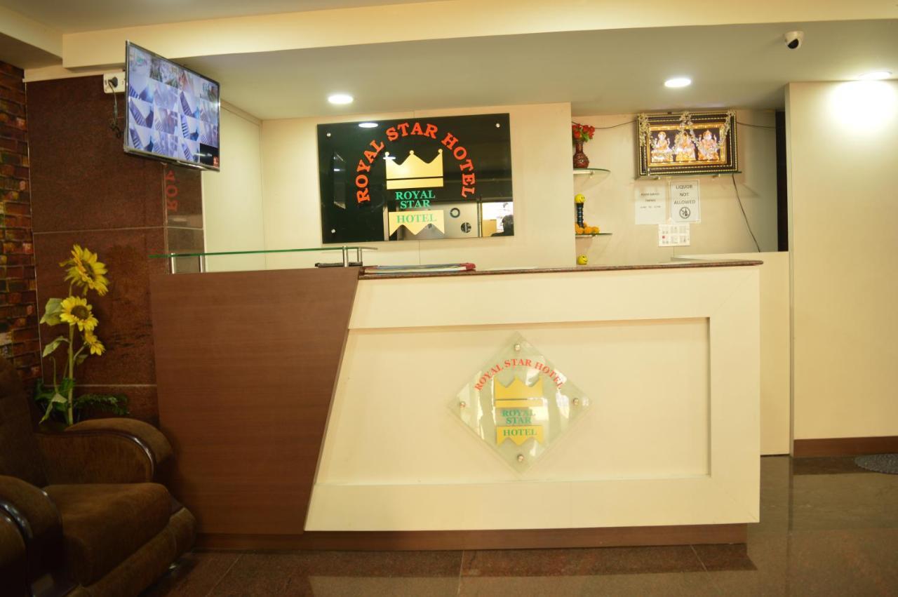 Royal Star Hotels Bangalore Buitenkant foto