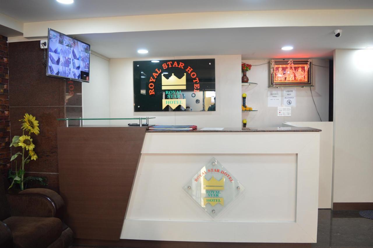Royal Star Hotels Bangalore Buitenkant foto